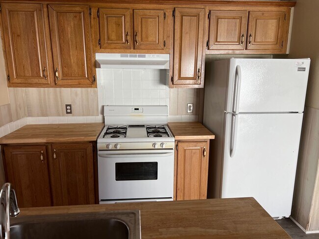 Building Photo - In the KEYS ... Open Floor plan 3 bedroom 2 bathroom