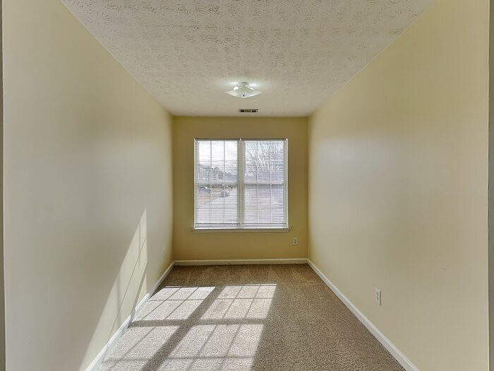 Building Photo - 2770 Field Spring Dr