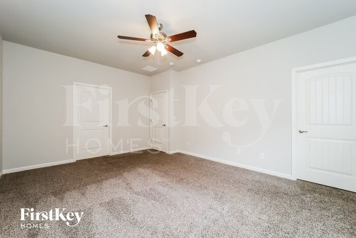Building Photo - 1017 Creekhead Dr