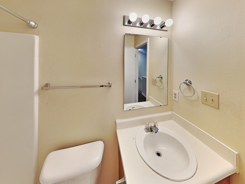 Building Photo - 385 Kimbrough Dr