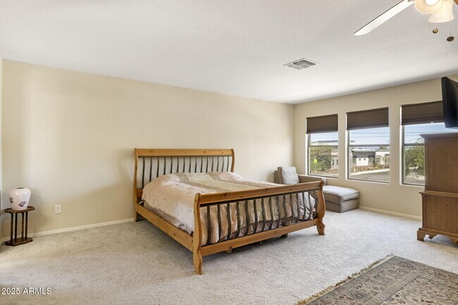 Building Photo - 9025 S 6th St