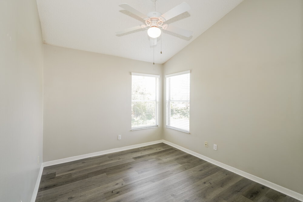 Building Photo - 1721 Scotch Pine Dr