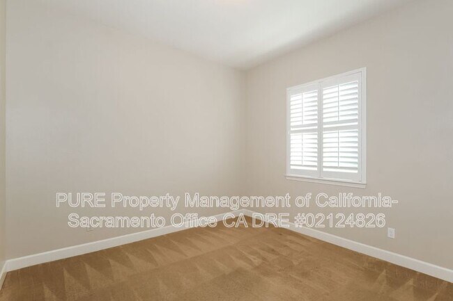 Building Photo - 5281 Brentford Way