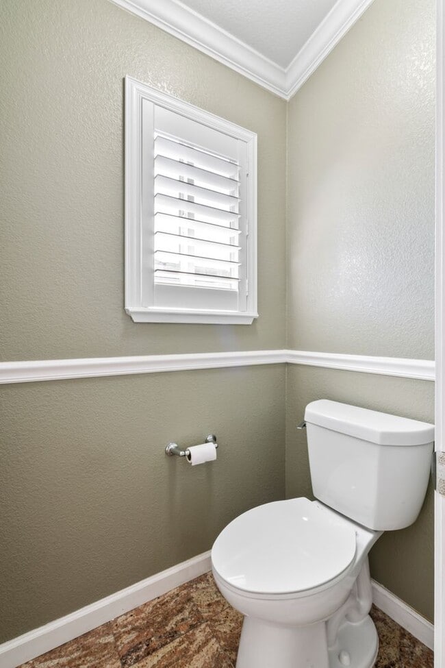 Building Photo - Your Next Home Is Ready!