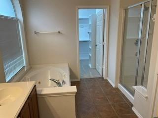 Building Photo - 1740 Hidden Brook Dr
