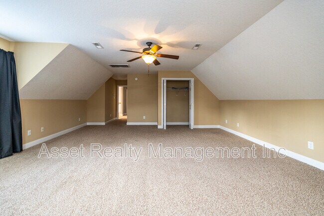 Building Photo - 6451 Ridgewalk Ln