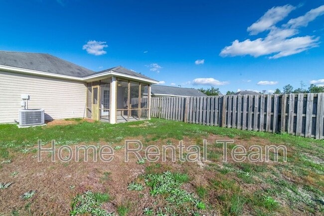 Building Photo - 37 Twin Oaks Pl