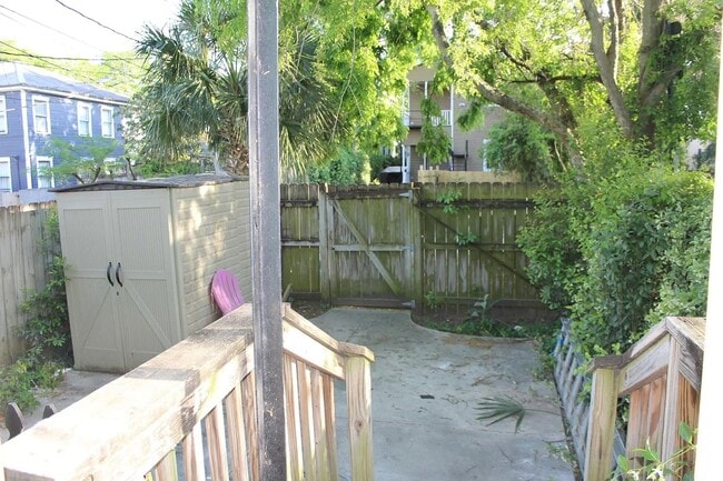 Building Photo - 311 E Duffy St