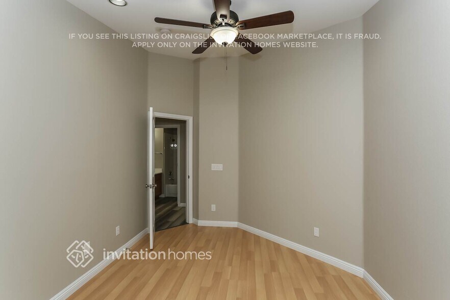 Building Photo - 8613 Copper Mountain Ave