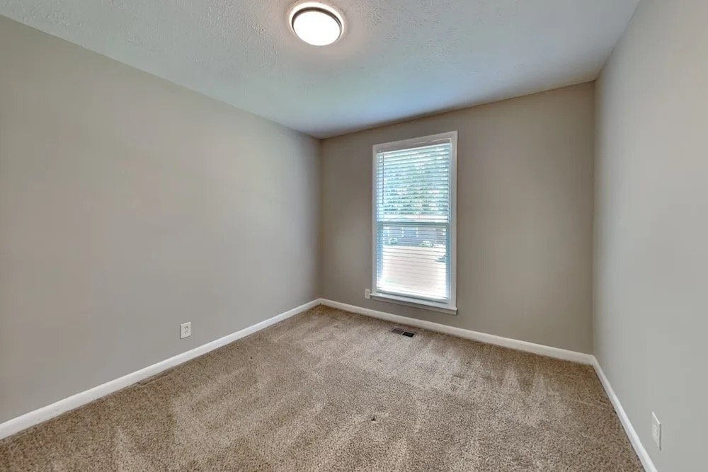Building Photo - 691 Frankfort Dr
