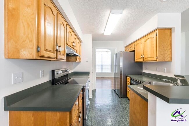 Building Photo - 1212 Willow Bend