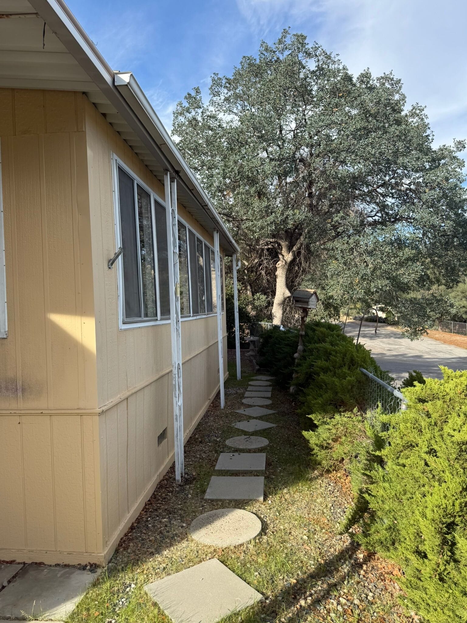 Building Photo - 101 Jones St