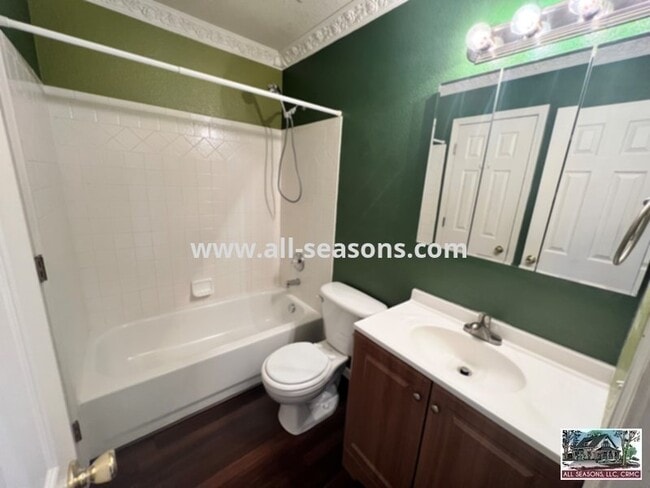 Building Photo - Charming rancher with a finished basement ...