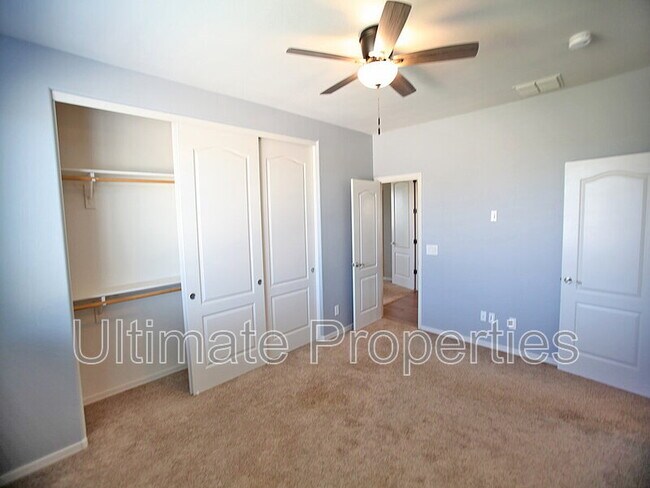 Building Photo - 14482 W La Reata Ave