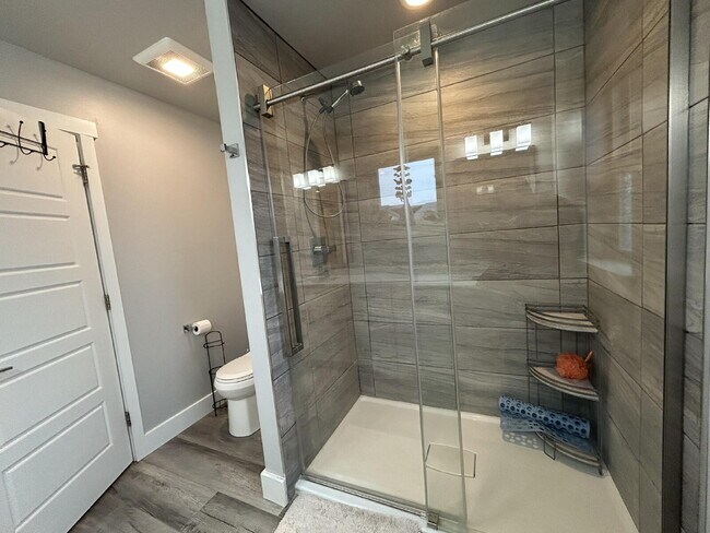 Building Photo - Beautiful Fully Furnished 3 Bed, 2.5 Bath Townhouse on Corner Lot