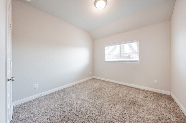 Building Photo - 11234 Victoria Hollow Trace