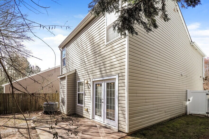Building Photo - 168 Ilex Dr
