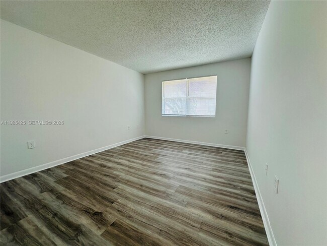 Building Photo - 8102 SW 21st Ct