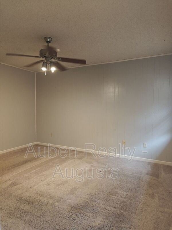 Building Photo - 3718 Byrd Rd