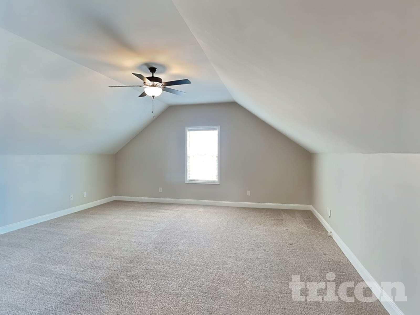 Building Photo - 223 Fieldstone Ln