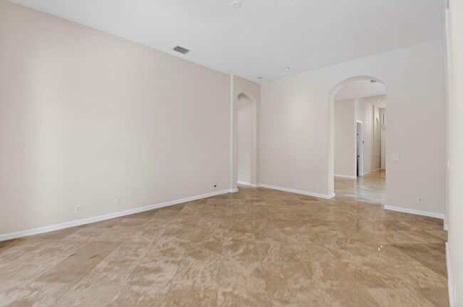 Building Photo - 7032 Vivaldi Ln