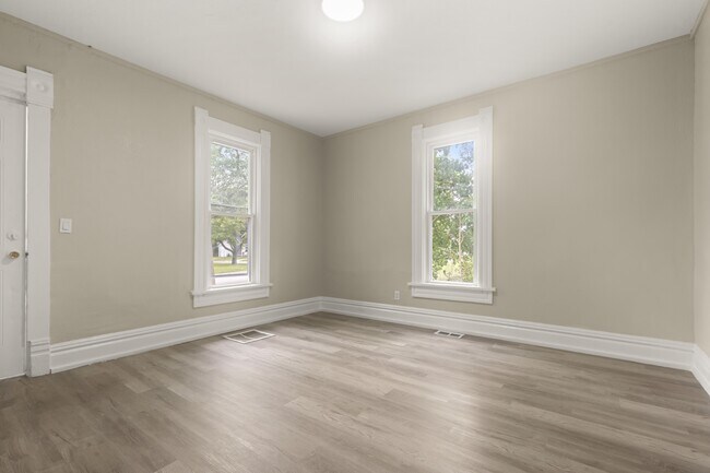 Building Photo - 308 Miriam Ave