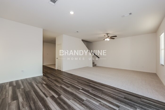 Building Photo - 8301 Sniptoe Dr