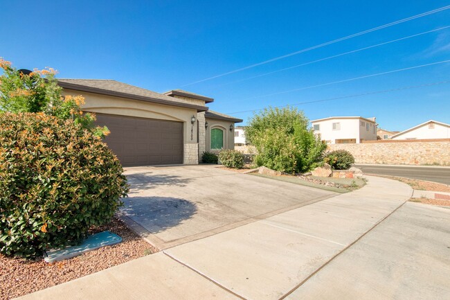 Building Photo - Eastside Beautiful 3 bed/2 baths for RENT