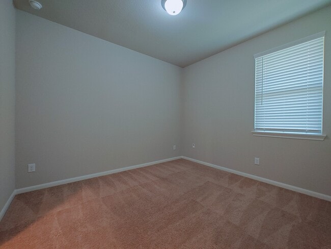 Building Photo - 26046 Quiet Field Ct