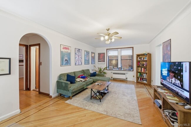 Building Photo - 1 Broad Pkwy