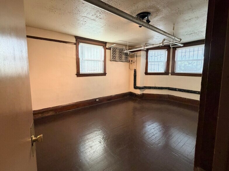 Building Photo - 7405 Detroit Ave