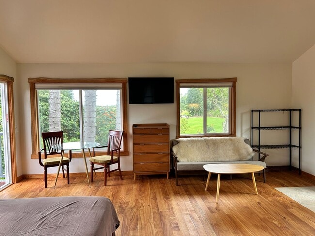 Building Photo - Furnished Luxury Ocean-View Studio | Hawi | Fiber + W/D