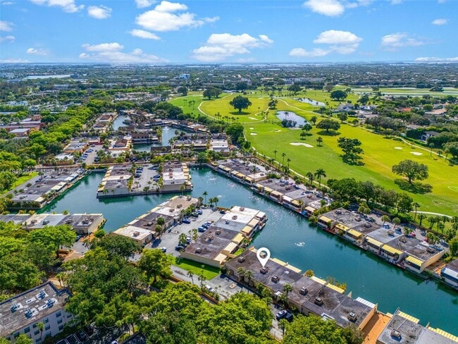 Building Photo - 15504 Sharpecroft Dr