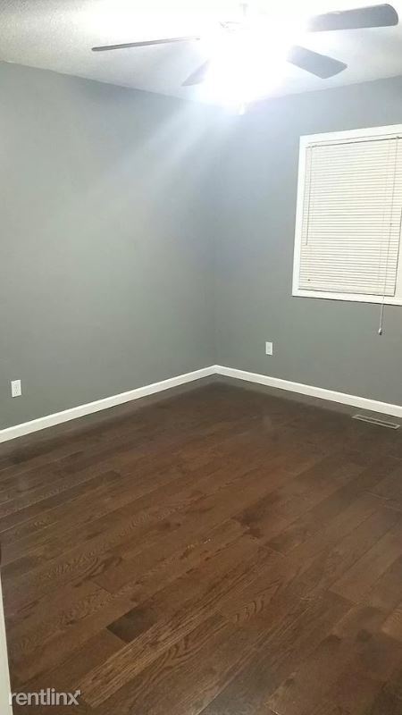 Building Photo - 2 br, 1 bath Townhome - 13 1/2 Morningside Dr