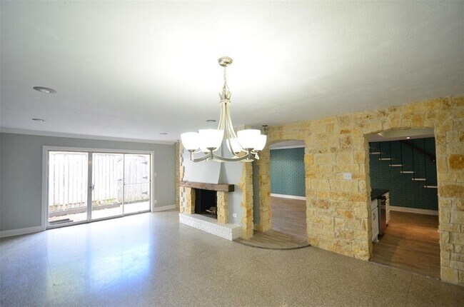 Building Photo - 9103 Braeburn Valley Dr