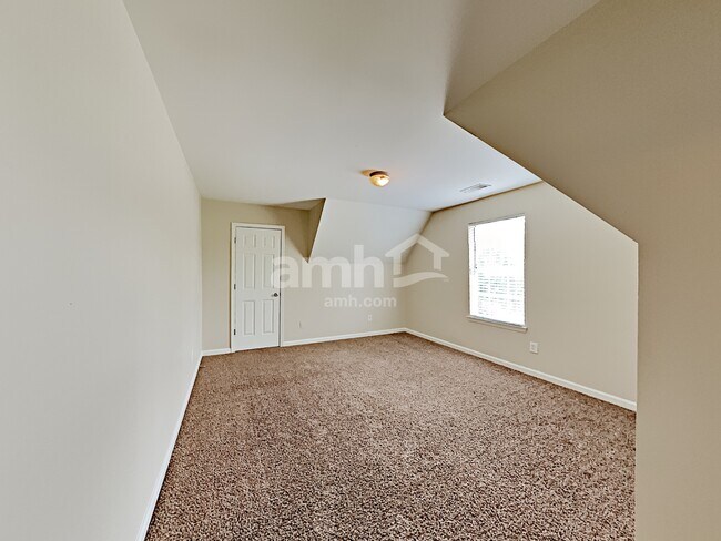 Building Photo - 1710 Tuftstown Ct