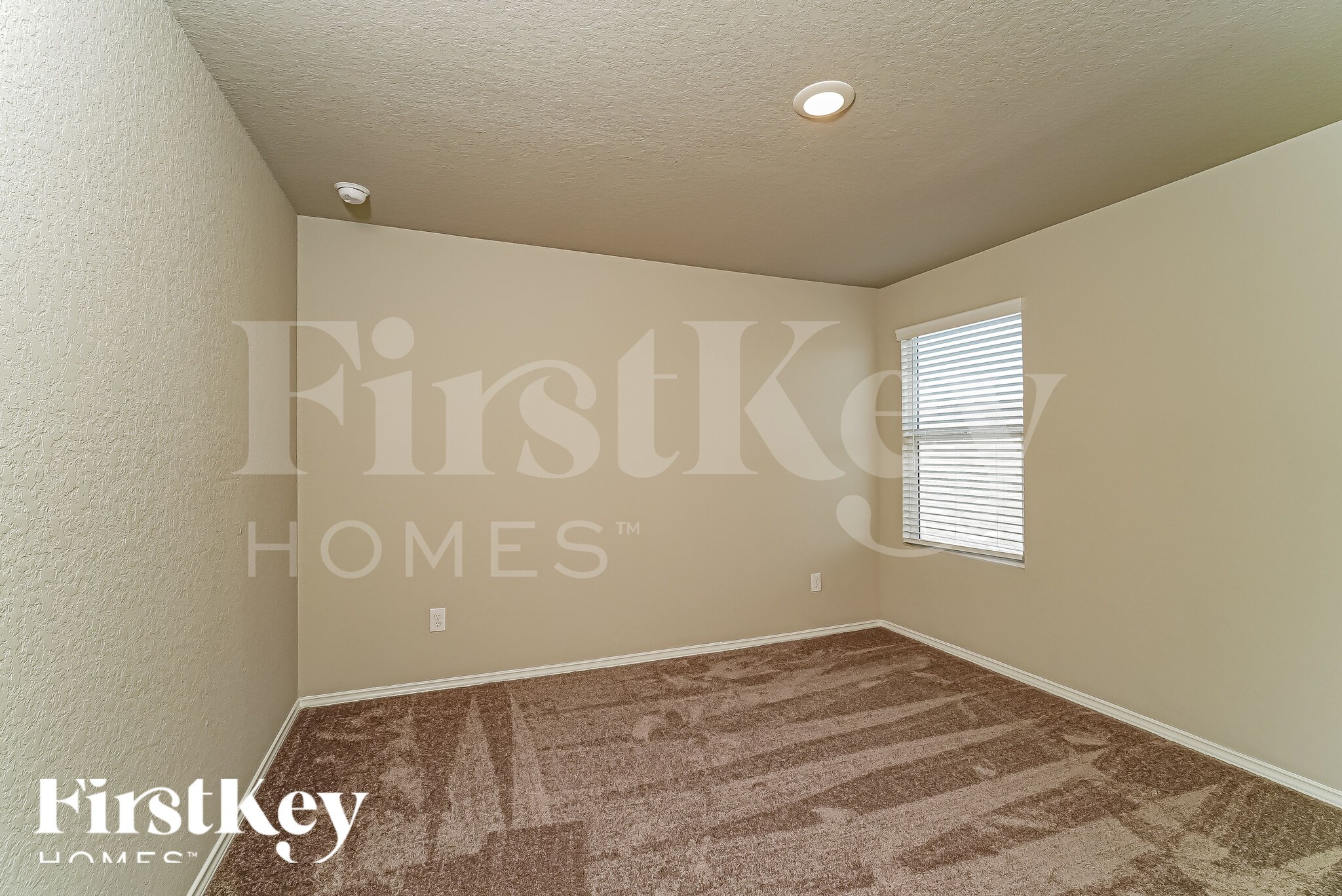Building Photo - 10707 Prusiner Dr