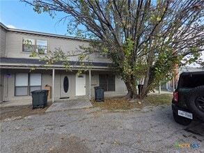 Building Photo - 3409 Victoria Cir
