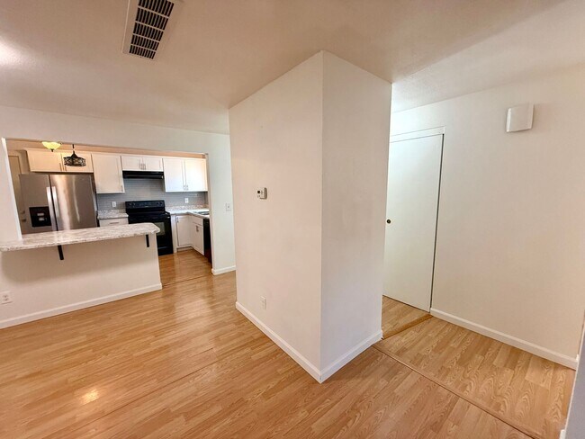 Building Photo - 1620 Ranae Dr