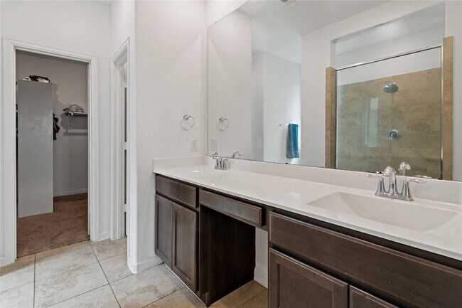 Building Photo - 14010 Hartford Heights Wy