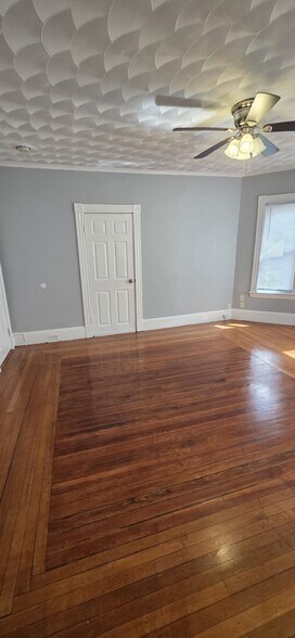 Building Photo - 194 Howard St