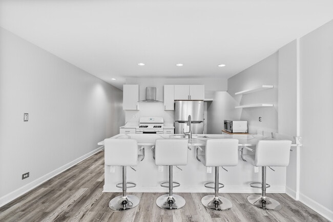 Building Photo - 1726 N Kedzie Ave