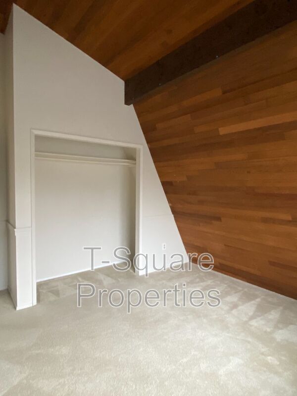 Building Photo - 5115 159th Ave NE