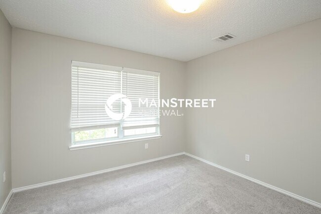Building Photo - 3 Bedroom Pet-Friendly Home in Lancaster, TX with Main Street Renewal