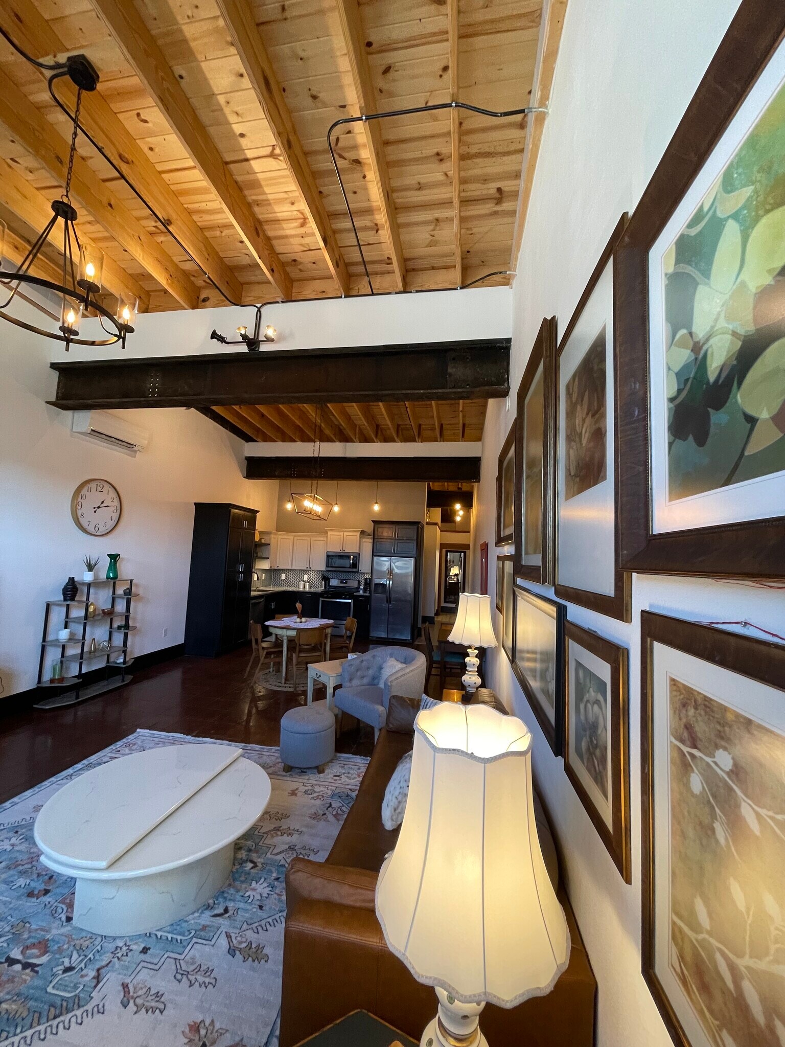 Building Photo - 719 S. Baker St.