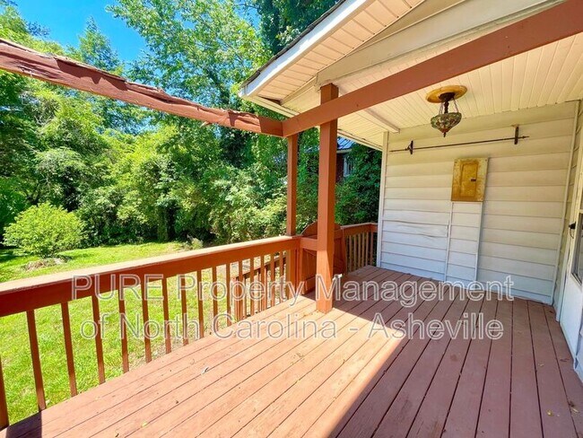 Building Photo - 109 Forest Hill Dr