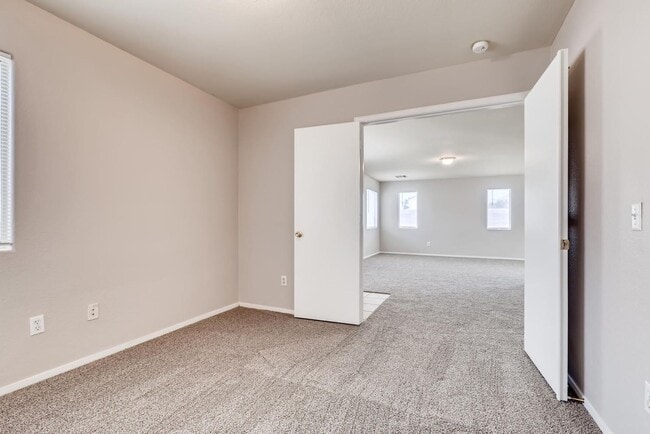 Building Photo - BEAUTIFUL 1 Story, 3 Bedroom 2 Bath Home Near Centennial Hills