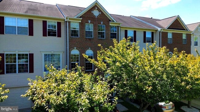 Building Photo - 6719 Emmanuel Ct