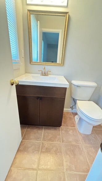 Building Photo - 8409 Saberdee Dr