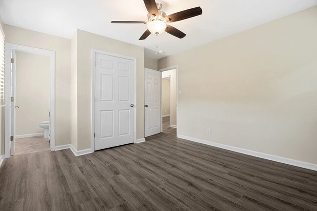 Building Photo - Single Family Home- Walking Distance to NC...